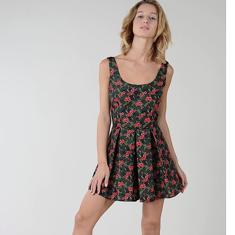 Lili Sidonio Molly Bracken floral romper M